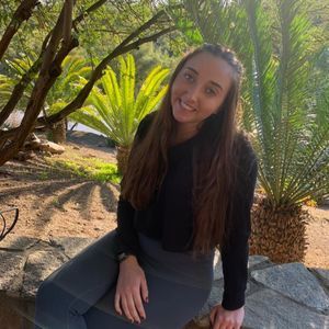 Meet your Posher, Madi